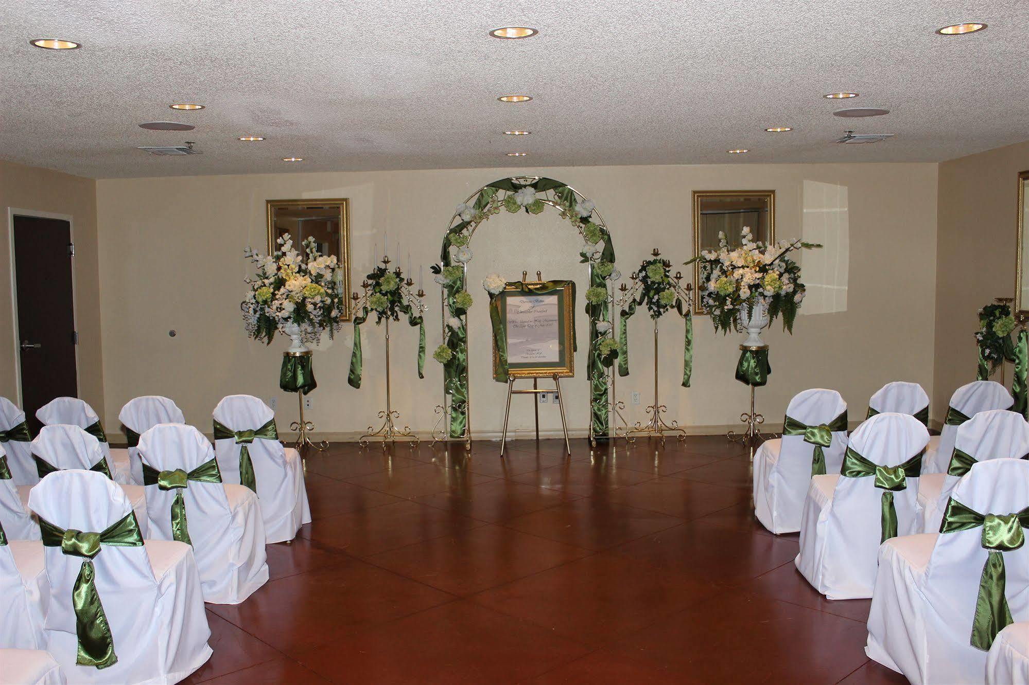 6 Hotel Burleson