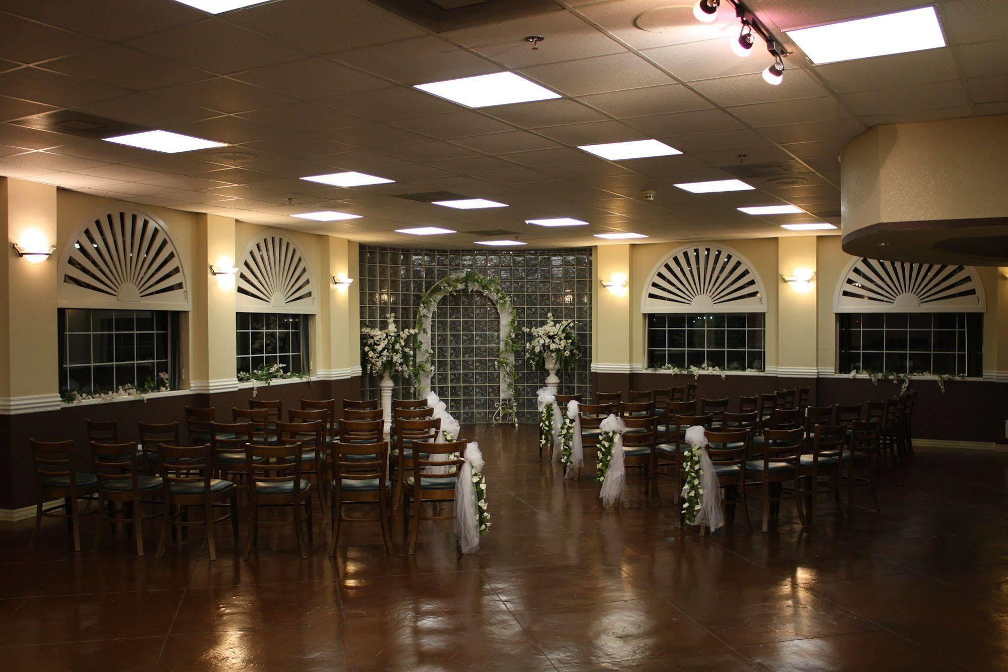 6 Hotel Burleson